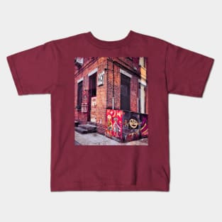 Street Art Graffiti Dumbo Brooklyn NYC Kids T-Shirt